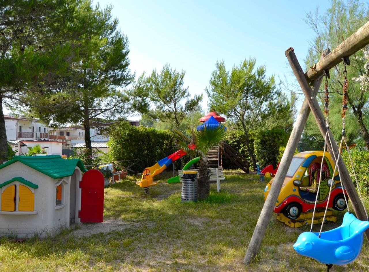 Camping La Pineta Porto Recanati Bagian luar foto